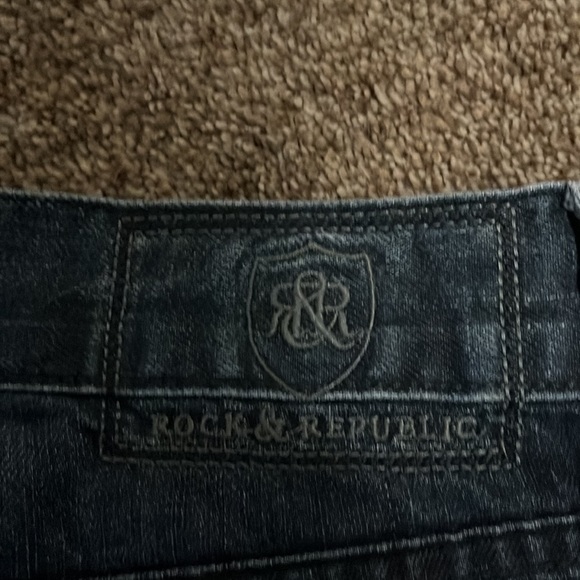 Rock and Republic Blue jeans - Picture 3 of 7